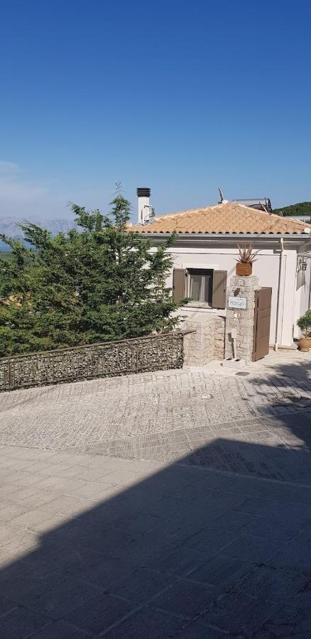 Karya Villas Karia  ภายนอก รูปภาพ
